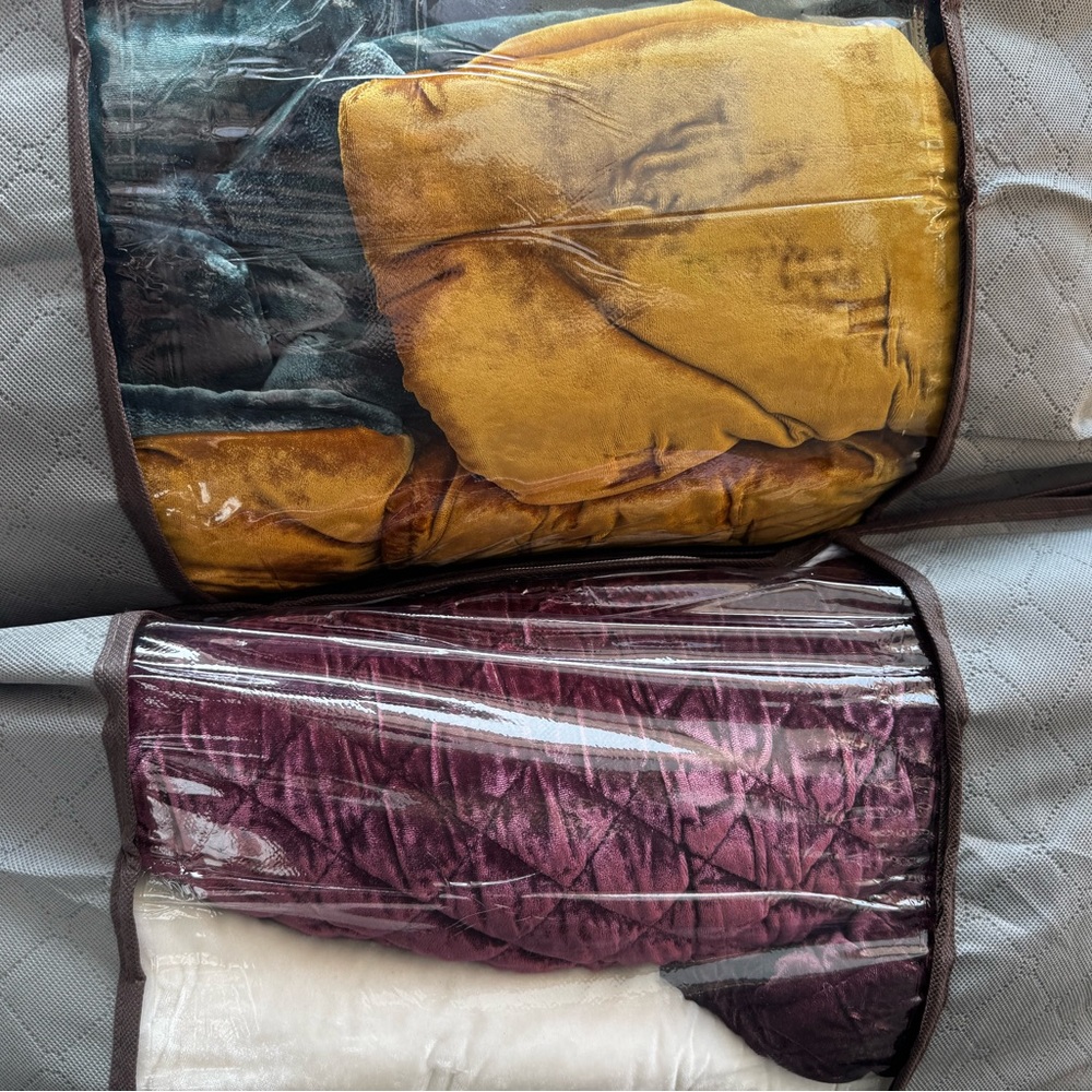 West Elm Golden Oak Velvet Quilt - Picture 2 of 3